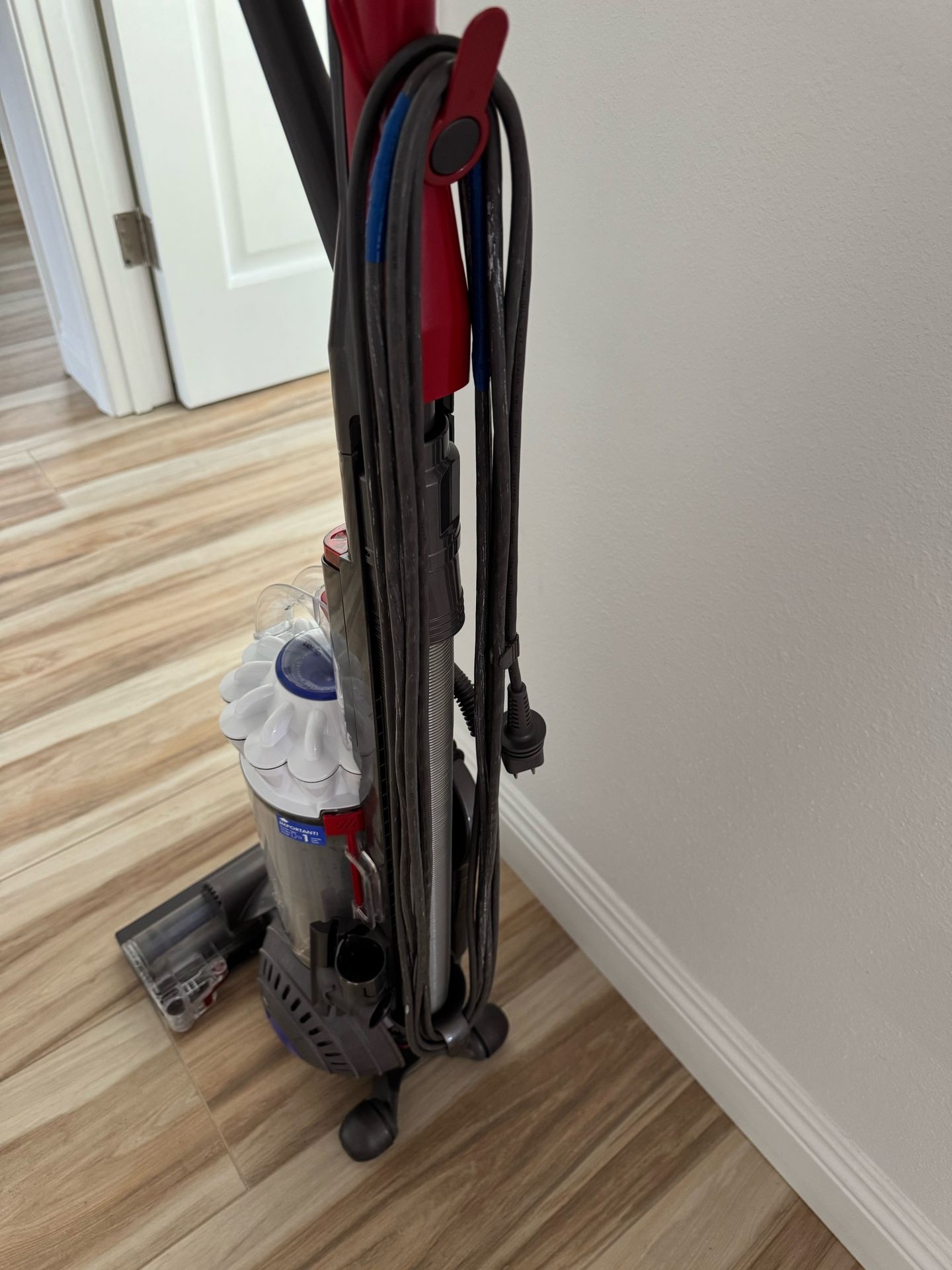 Dyson Slim Ball Vacuum Cleaner