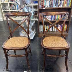 🪑 Set of 2 Vintage Wooden Chairs