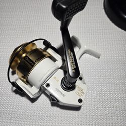 QUANTUM GREAT WHITE SPINNING REEL