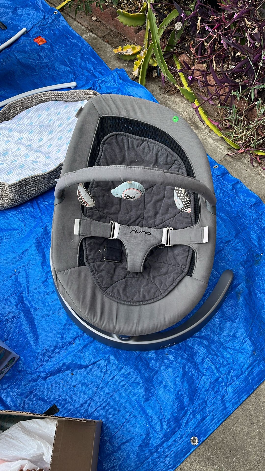 Nuna Baby swing - Retail $380