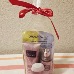 New Bath & Body Works MINI SIZE Gift Sets, $12 EACH SET💕💖❤️