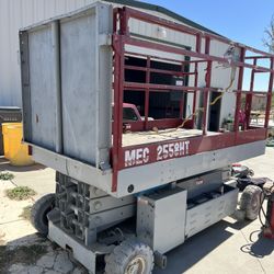 Mec 2558HT Skyjack scissor lift 