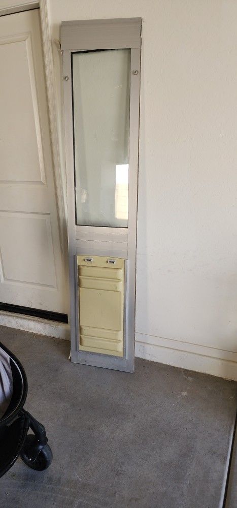 Lg Breed Doggie Door