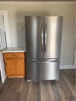 Stainless steel kitchen appliances set