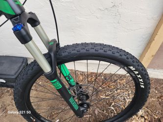GIANT MOUNTAIN 27.5 ALUMINUM