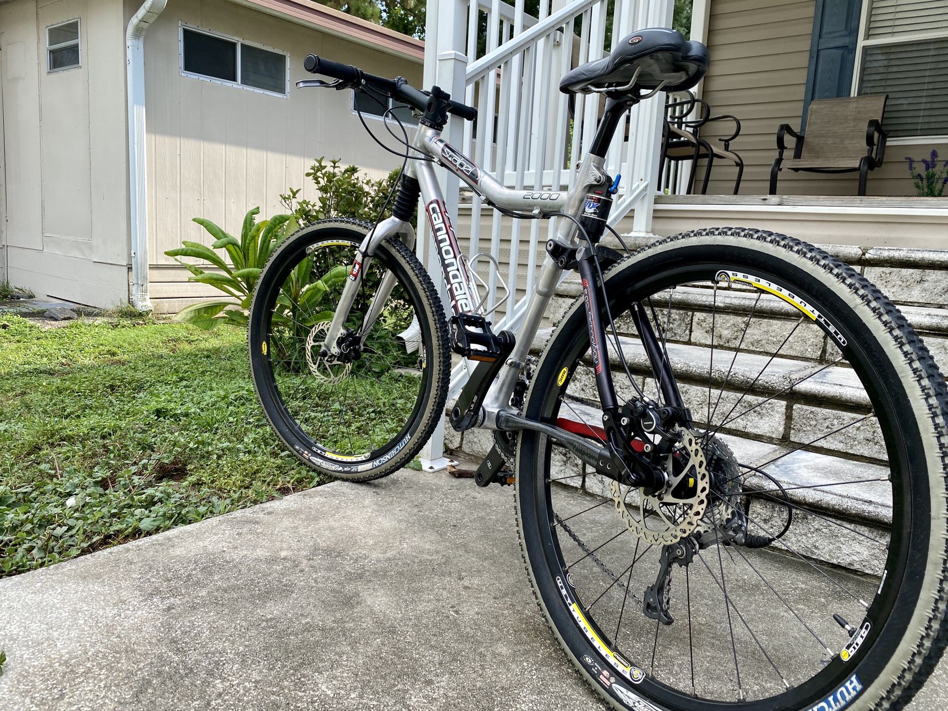 Cannondale Scalpel 2000 Full Suspension mountain bike 1x9. Shimano XTR and Brand New Shimano hydraulic brakes, Saint crankset, 19" frame. $500 FIRM.