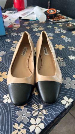 Women Steve Madden Toe flats size 9.5