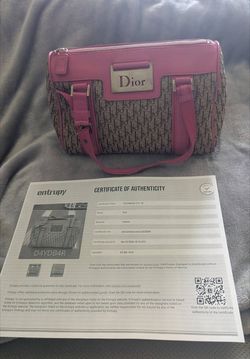 Women's beautiful purse
