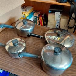 Revere Ware Pot And Pan Set 