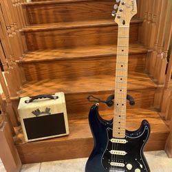 Fender MIM Stratocaster (Mint) W/ Danelectro Vintage Honey tone HT30 Guitar Amp 