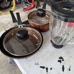 Pots And Pans And Blender Pitcher (no Base) 