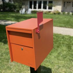 Mailbox Lockable Modern Home Outdoor Yard Decor 