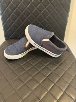 Toddler Boys OshKosh Blue & White Slip Ons Shoes - Size 9C