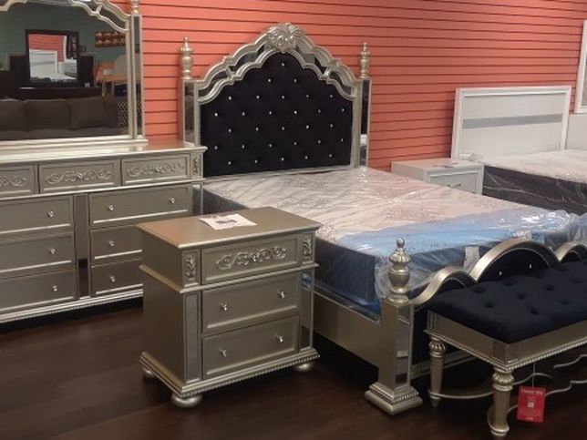 4 Piece Eastern King Bedroom Set King Bed Frame Dresser Mirror And Nightstand