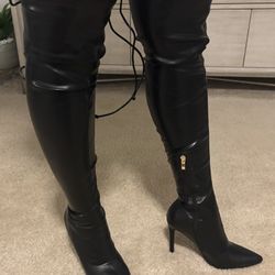 Black high heel boots 