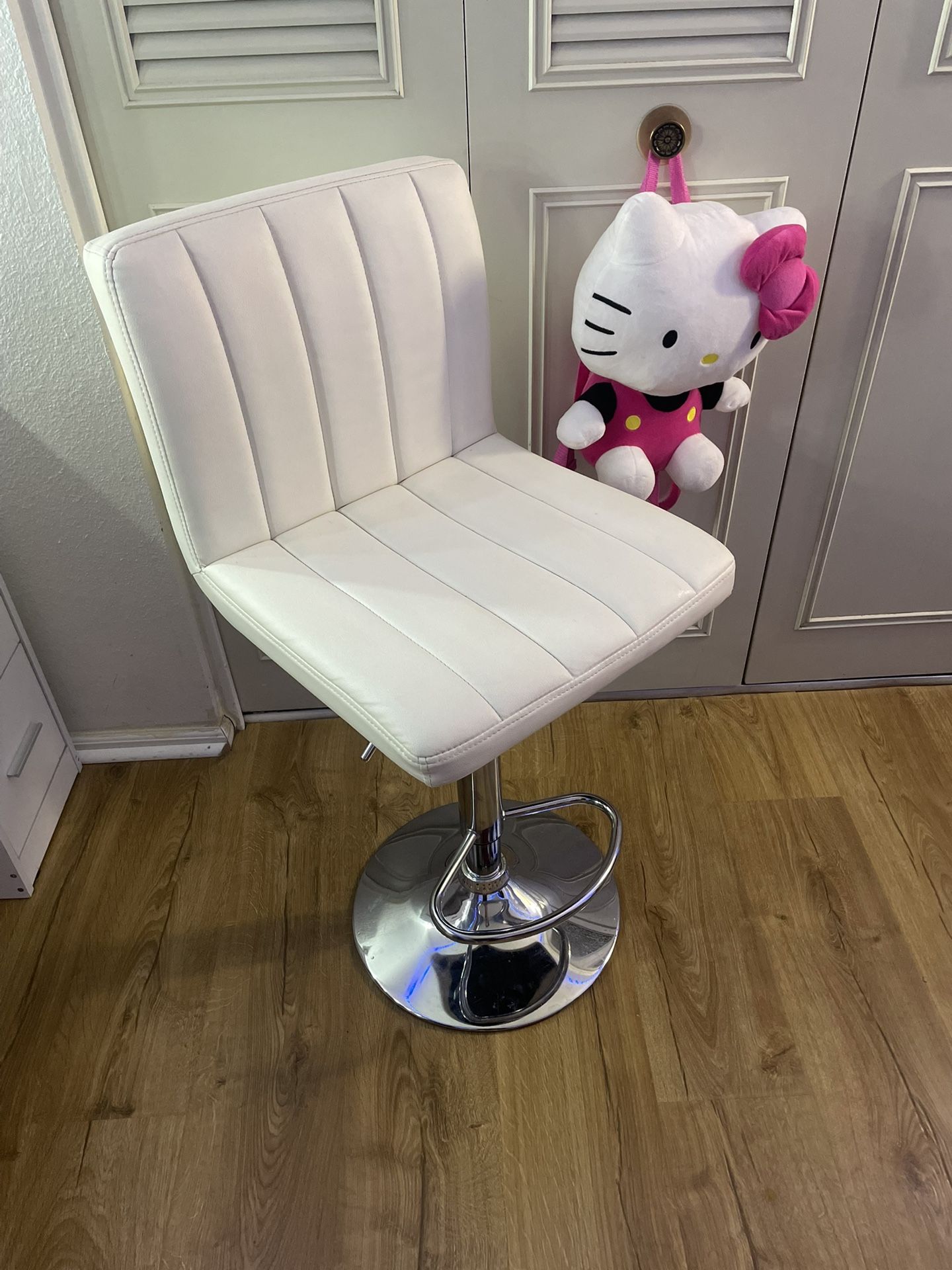 Vanity/ Office Chair