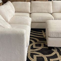 New Corduroy Sectional Couch/ Includes Free Delivery 🚚 and Assembling!