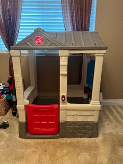 Play House.