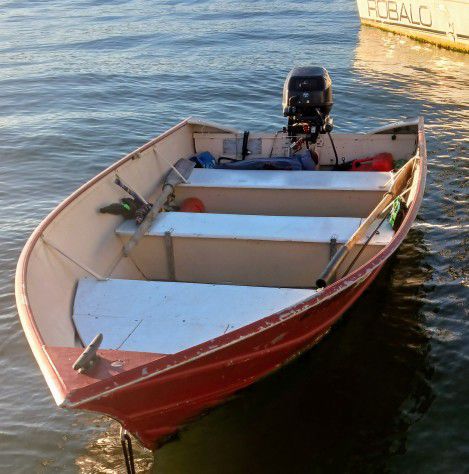 Solid Skiff/ Fishing Boat