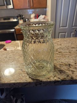 Glass vase