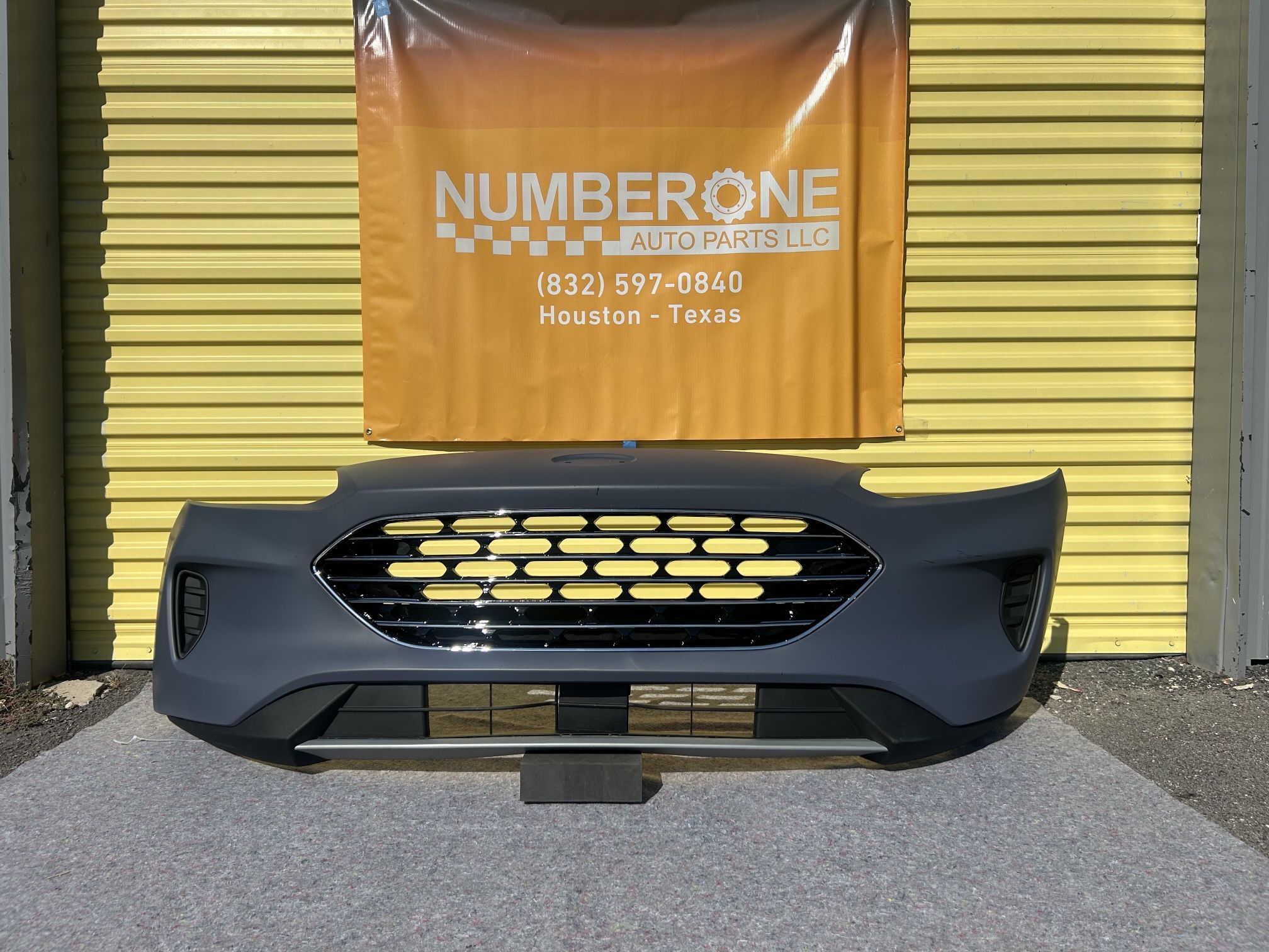 Fits 2020-2022 Ford Escape Complete bumper  10055 Belknap Rd, Sugar Land, TX 77498  832**597**0840 