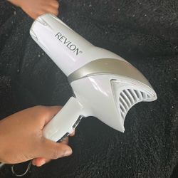 Blow Dryer 