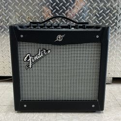 Fender Mustang 1 V.2 Guitar Amp *5407