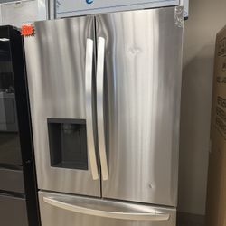 Lg French Door Fridge $899