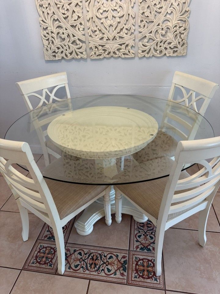 Round Glass Dining Table With 4 Seats
