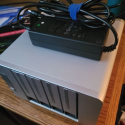 TerraMaster F4-423 4-bay NAS