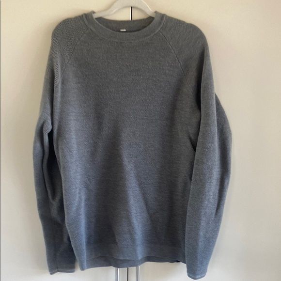 Lululemon Textured Knit Crewneck Sweater 