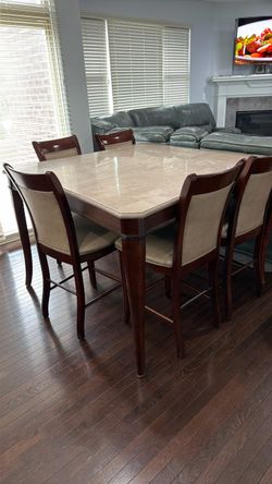 Dinning Table with 5 chairs