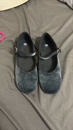 Zara girls shoes sis 35 or 3.5