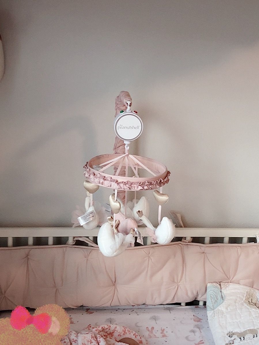 Pink Swan and Gold Hearts Crib Musical Mobile