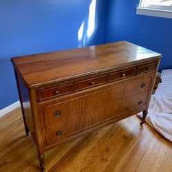 The Nunner & Ashton Co. Antique Dresser Made In Cincinnati Late 1800’s Early 1900’s