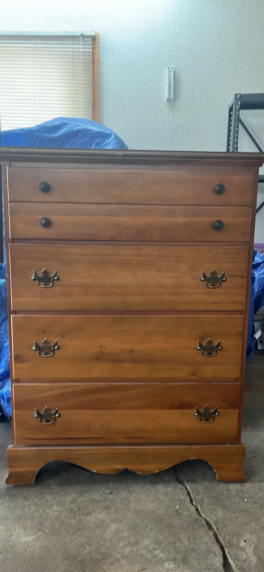 Dresser