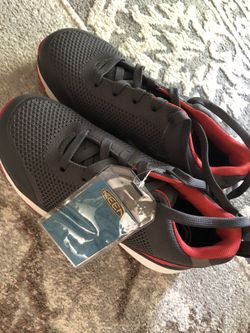 Keen shoe