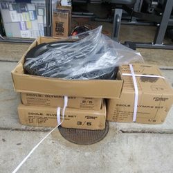300lb Olympic weight set with barbell and clips