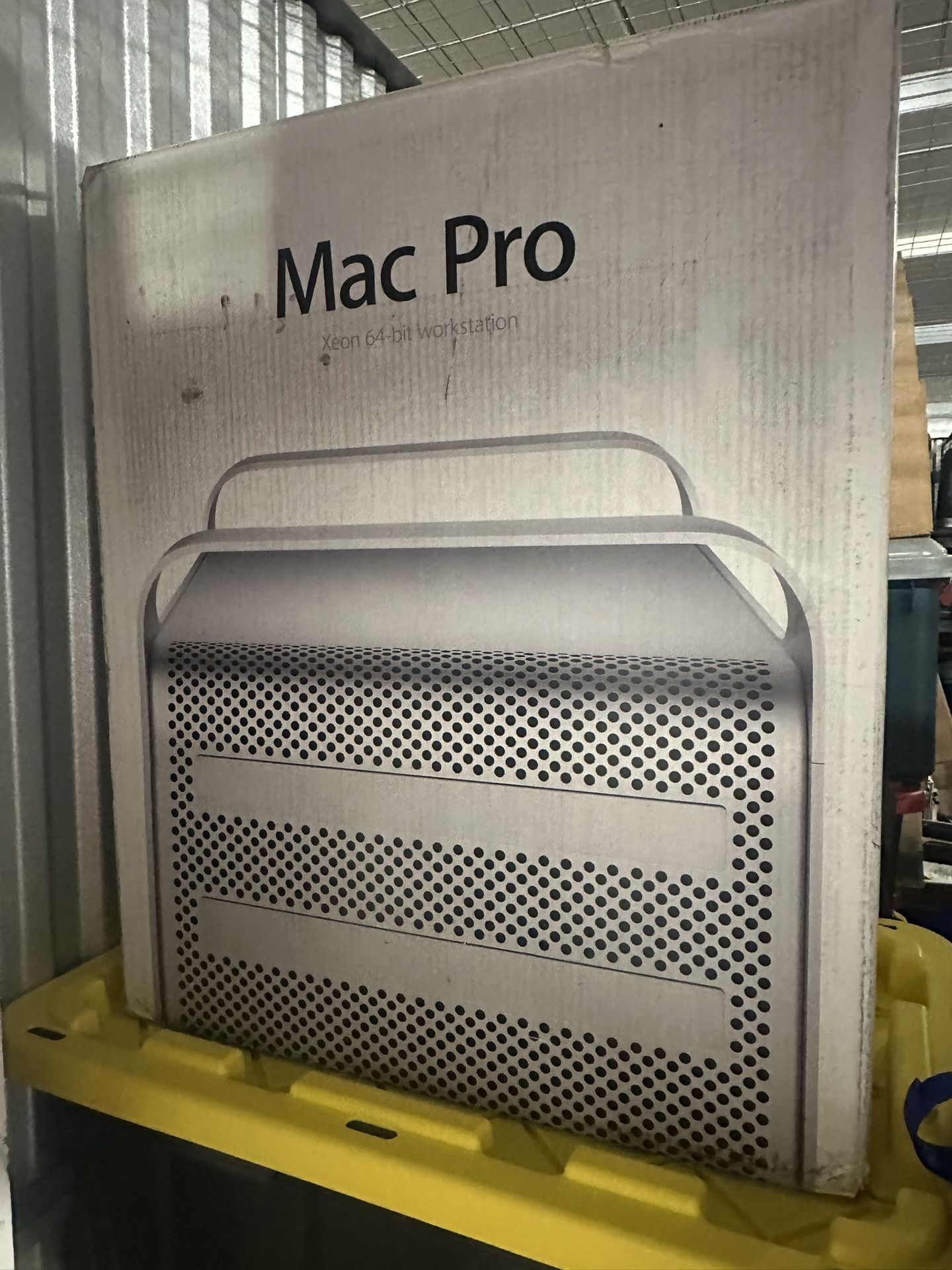 2008 Mac Pro Boxed w/keyboard PARTS REPAIR