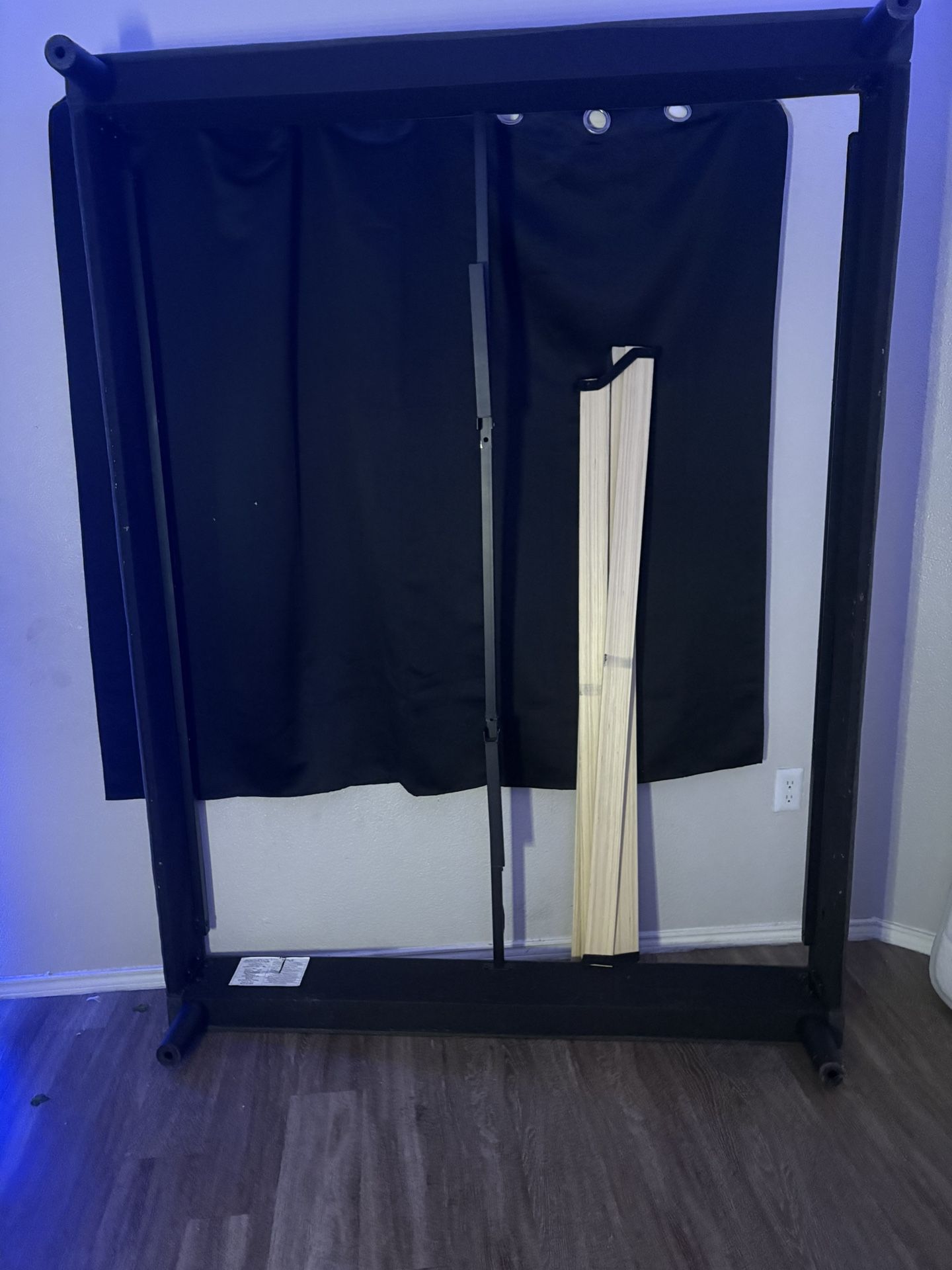 queen size bed frame