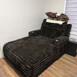 American Signature Recliner Couch