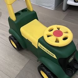 John Deere Ride On Toys Sit 'N Scoot Activity Tractor for Kids Aged 12 Months to 5 Years, Multicolor