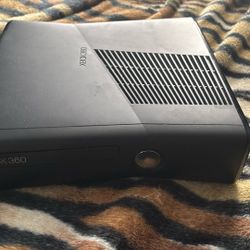 Xbox 360s+games  OBO 