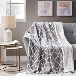 Comfort Spaces Ultra Soft and Cozy Sherpa Reversible Throw Blankets