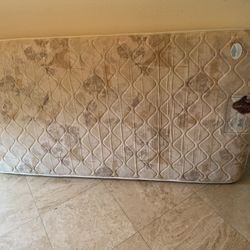 Verlo Twin & Full Size Mattress 