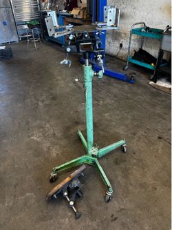 Transmission jack