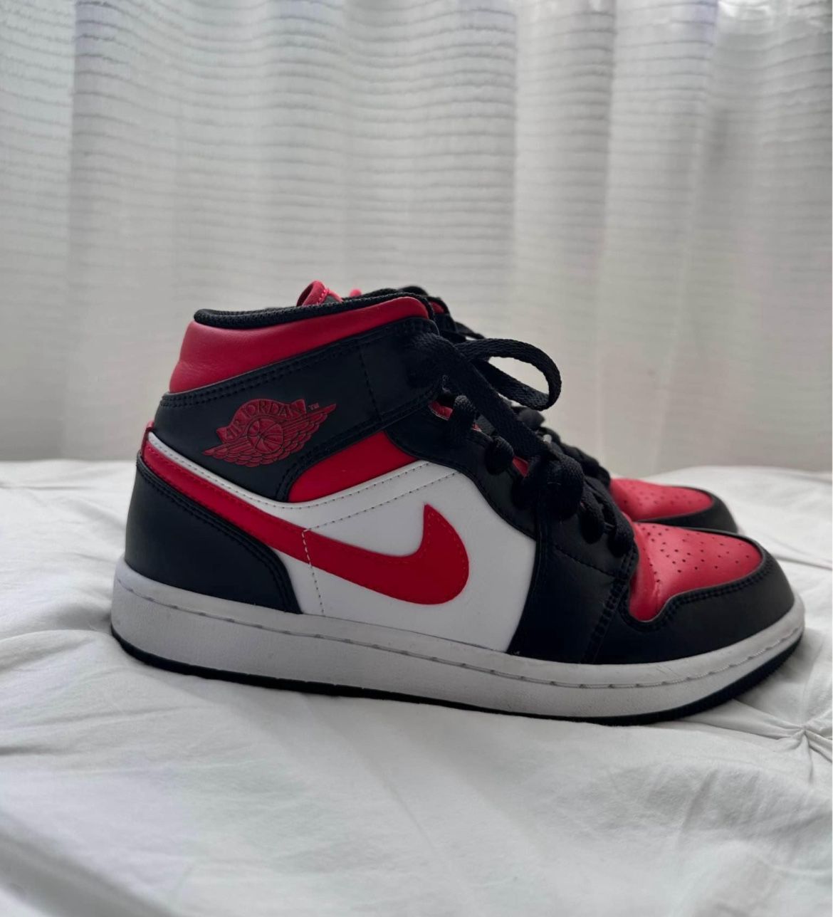 Nike Air Jordan 1