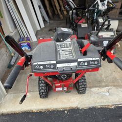 Troy-Bilt Storm 2410 snow blower (Gas)