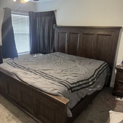 Wood Bed Set 