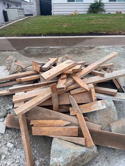 Free scrap fire wood